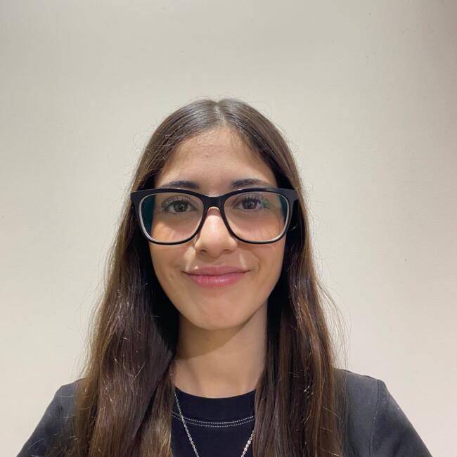 Babysitter in El Vendrell: Ainhoa