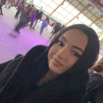 Babysitter in Paris: Nesrine