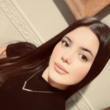 Babysitter in Carrières-sur-Seine: Jesabel