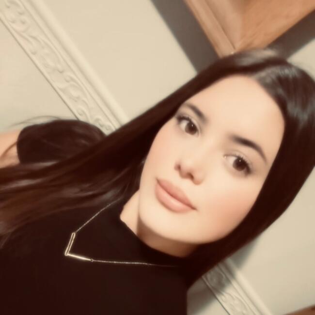 Babysitter in Carrières-sur-Seine: Jesabel