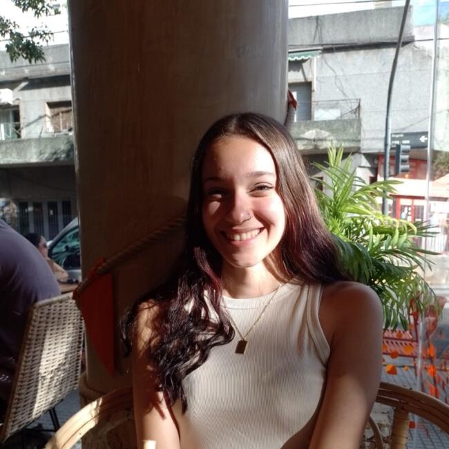 Babysitter in Buenos Aires: Isabella