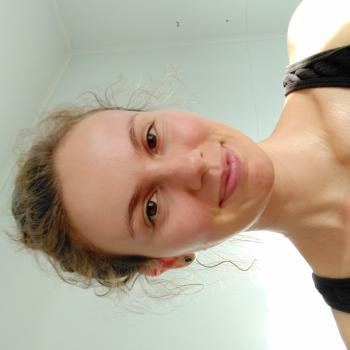 Babysitter in Cairns: Mikaela
