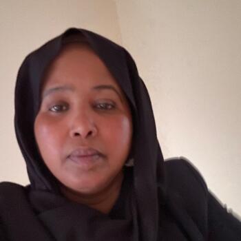 Babysitter Belfast: Halima Ibrahim