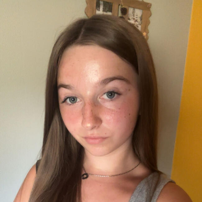 Babysitter in Dour: Alissia