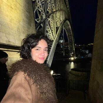 Babysitter in Vila Nova de Gaia: Leticia