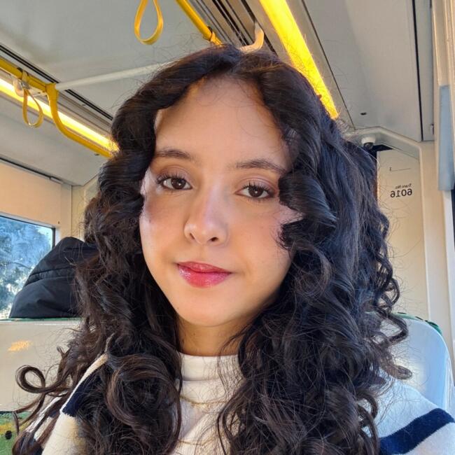 Babysitter in Melbourne: Maria paula