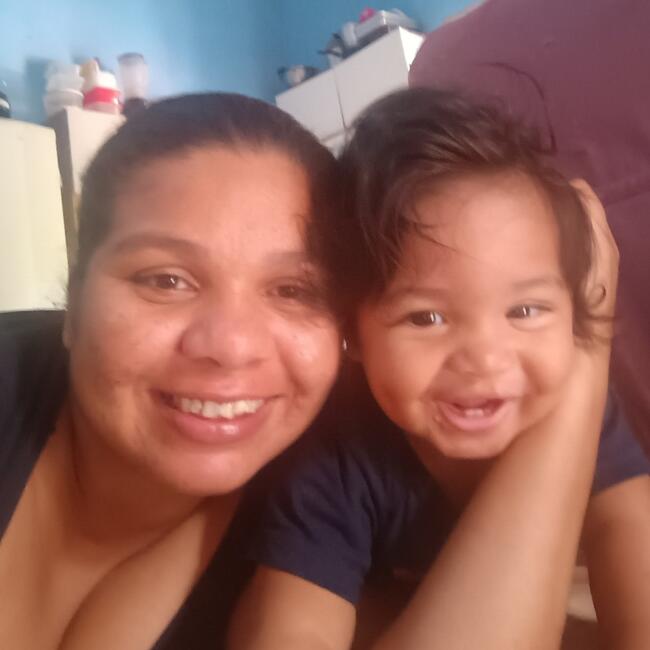 Emprego de babá em Bertioga: Luana