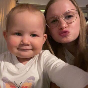 Tagesmutter Job in Münchberg: Babysitter Job Leonie-Alexandra