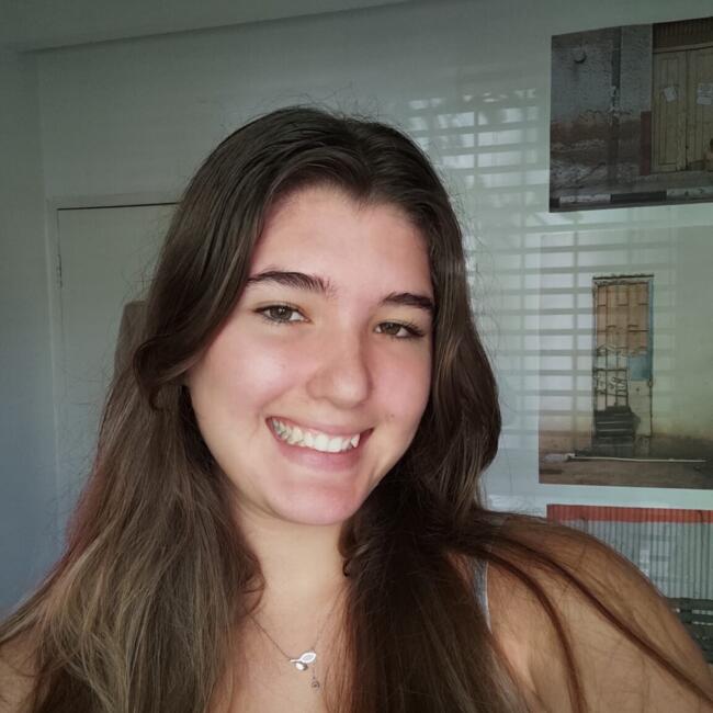 Babysitter in Cape Town: Amber