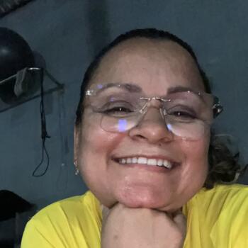 Babysitter Maceió: Silvania