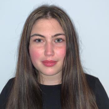 Baby-sitter in Luxembourg: Laura