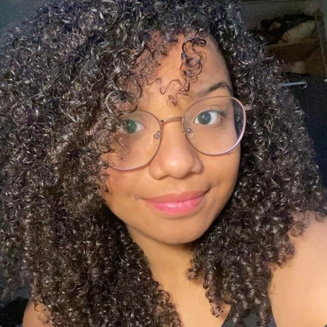 Babysitter in Rennes: Jade