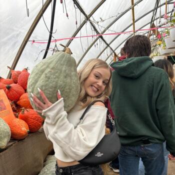 Babysitter St. Albert: Madi