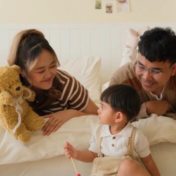 Babysitting job in Bandung: babysitting job Edgar