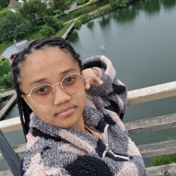 Babysitter in Bad Blankenburg: Maria