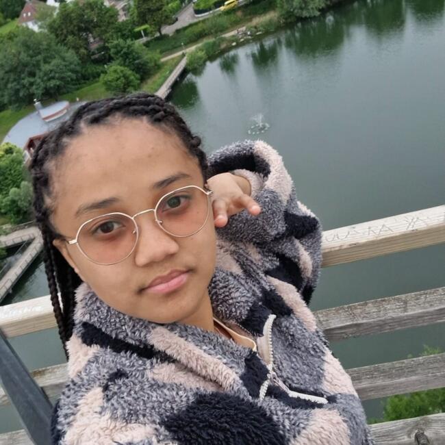 Babysitter in Bad Blankenburg: Maria