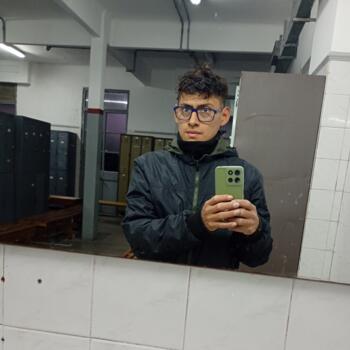 Babysitting job in Avellaneda (Buenos Aires): babysitting job Javier Arnaldo