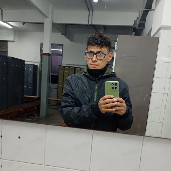 Babysitting job in Avellaneda (Buenos Aires): Javier Arnaldo