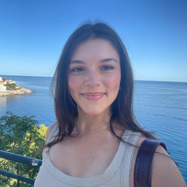 Babysitter in Nice: Carla