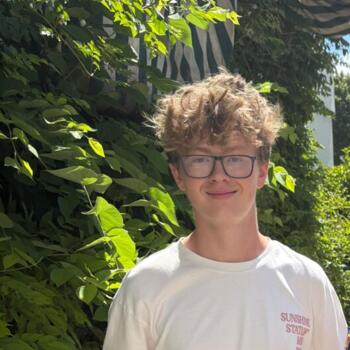 Babysitter in Brindas: Mathis