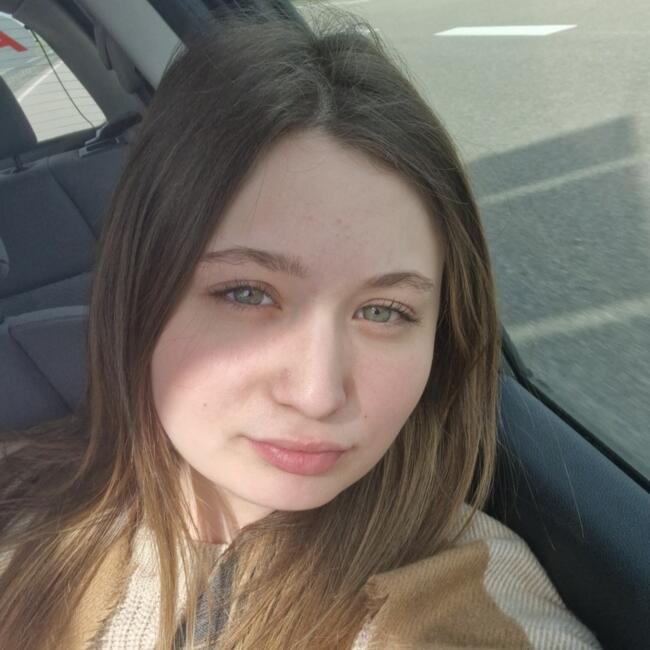 Babysitter in Cherbourg: Camille