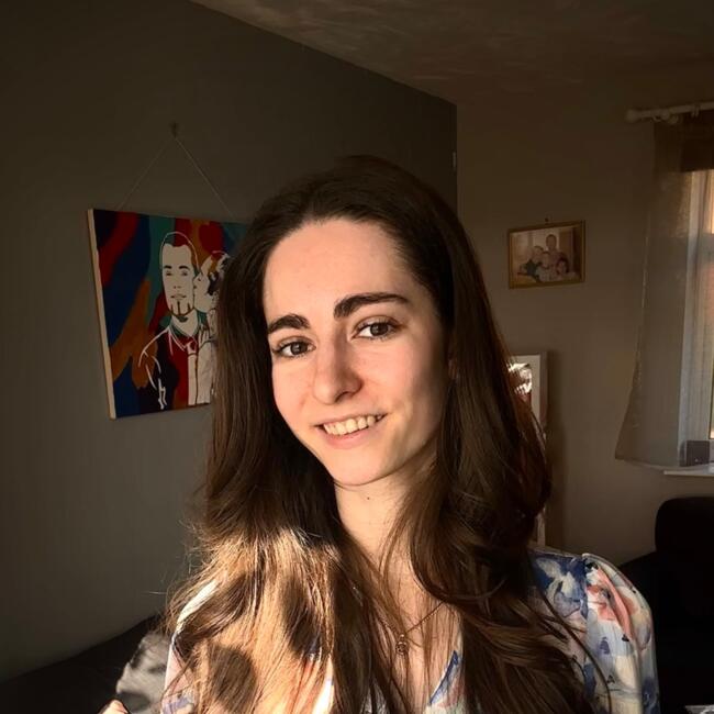 Babysitter in Derby: Aleksandra