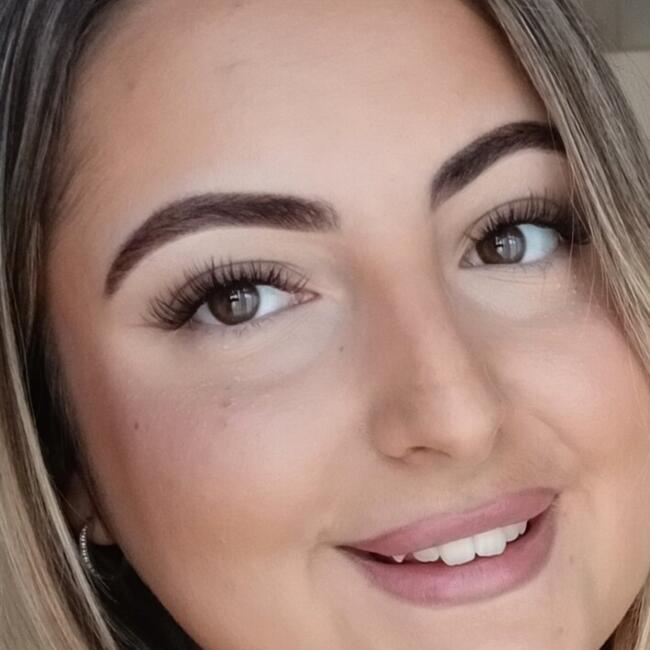 Babysitter in Dagenham: Lucy