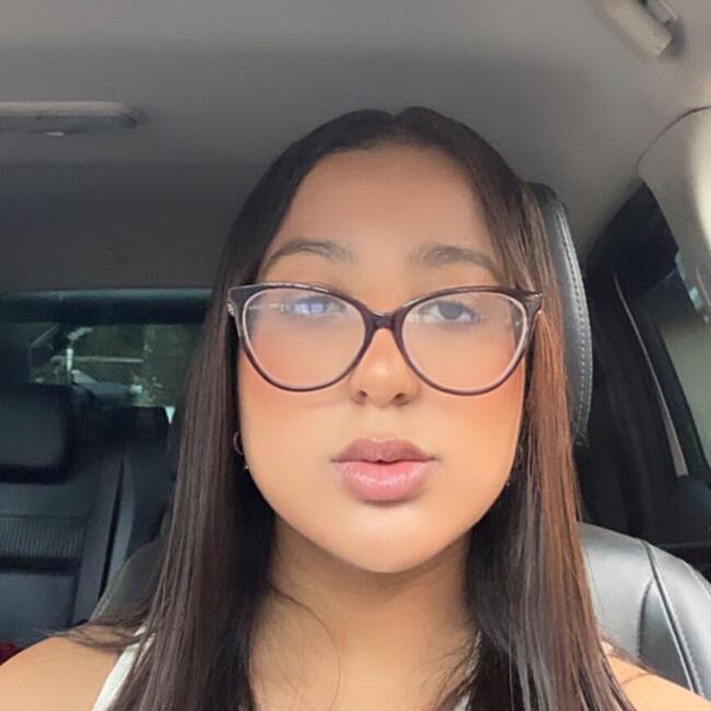 Babysitter in Panama City: Cristina