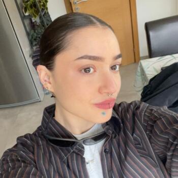 Canguro Redondela: Hadriana