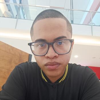 Babysitter in Puerto Vacamonte: Luis