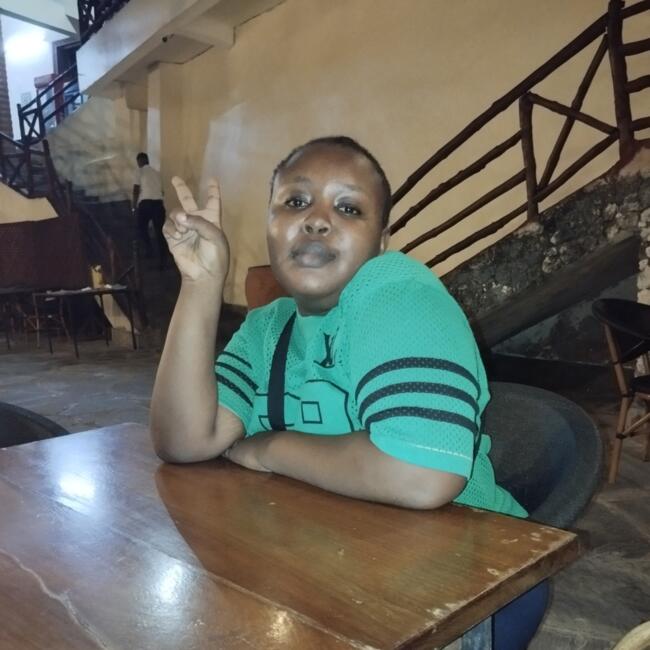 Babysitter in Mombasa: Claudine