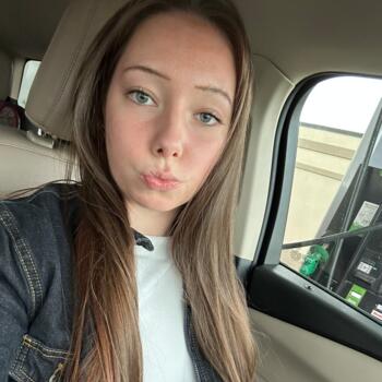 Babysitter in Lake Forest: Lilou