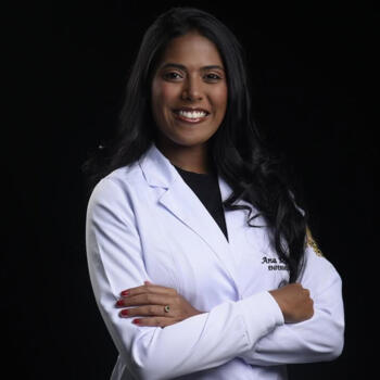 Babysitter in Panama City: Ana