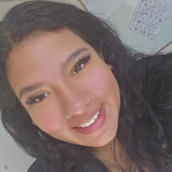 Canguro Villalbilla: Nicolle yengle