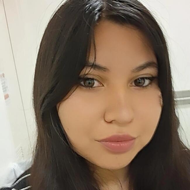 Babysitter in Bakersfield: Elizabeth