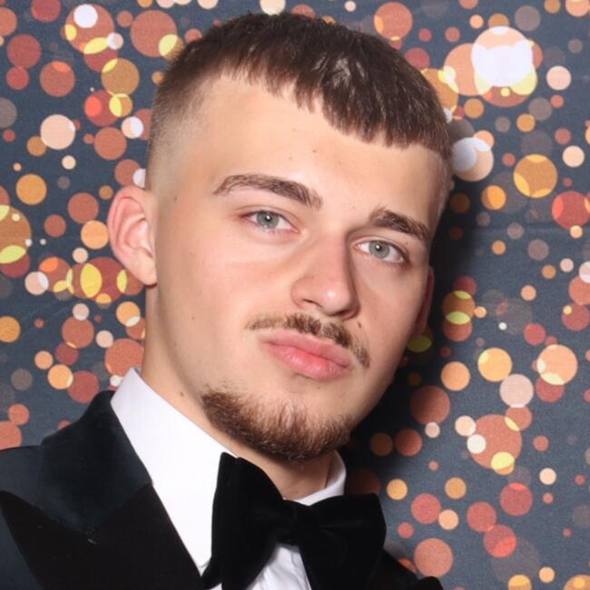 Babysitter in Melbourne: Iivan