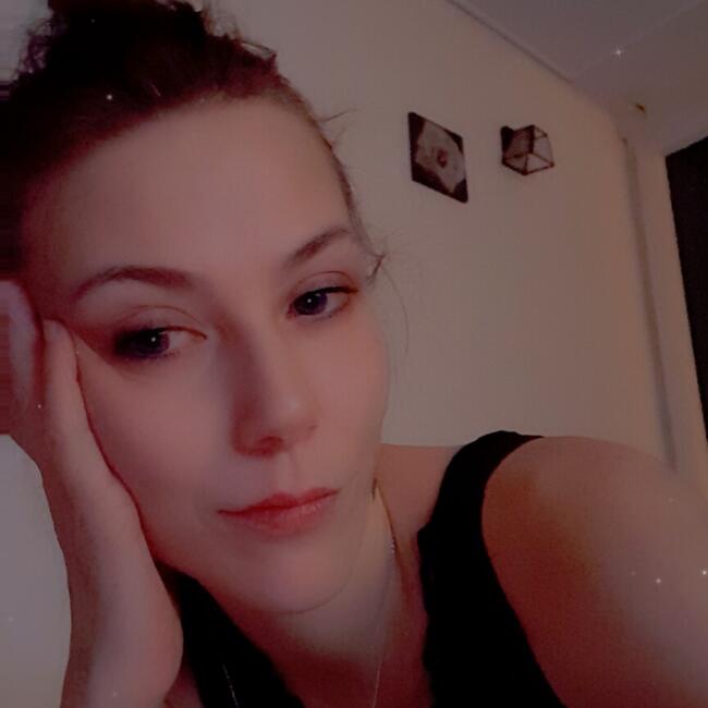 Babysitter in Charleroi: Julie