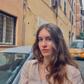 Babysitter in Como: Maria