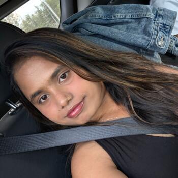 Baby-sitter Winnipeg: Sudha