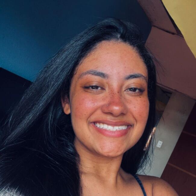 Babysitter in Contagem: Joyce