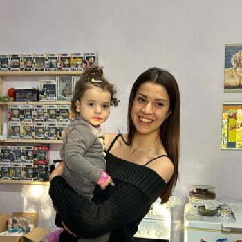 Babysitter in Rome: Elisa