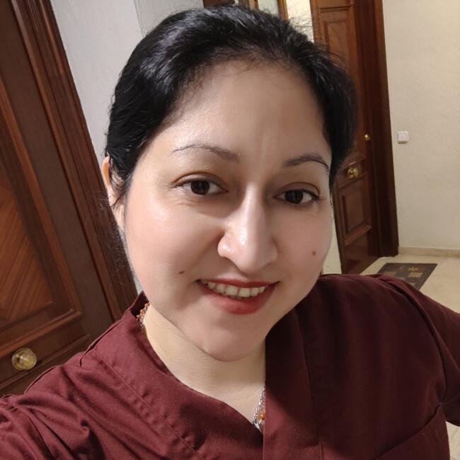 Canguro en Huelva: Brianda Yelitza