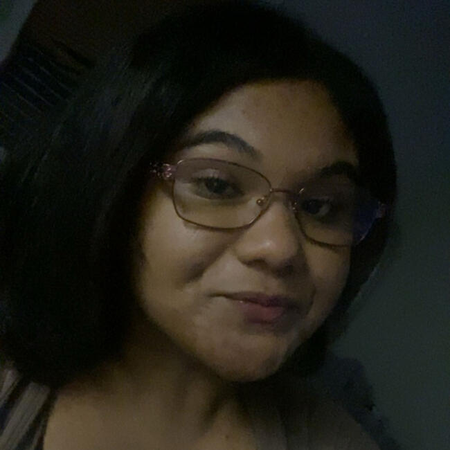 Babysitter in Easton: Emily