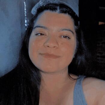 Babysitter in Glew: Mica Lopez