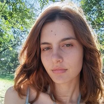 Babysitter in Itajaí: Laura
