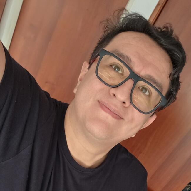 Babysitting job in Bogotá: Andres