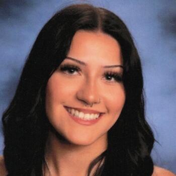 Babysitter in San Bruno: Leah