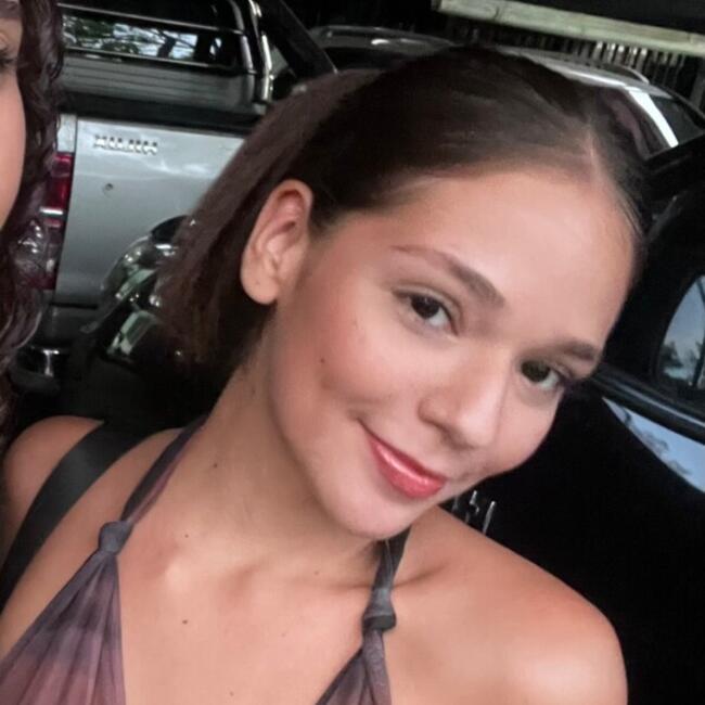 Babysitter in Puntarenas: Valentina