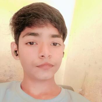 आगरा में बेबीसिटर: Daksh