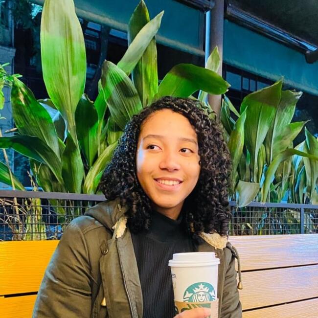 Babysitter in Buenos Aires: Raíssa Araújo